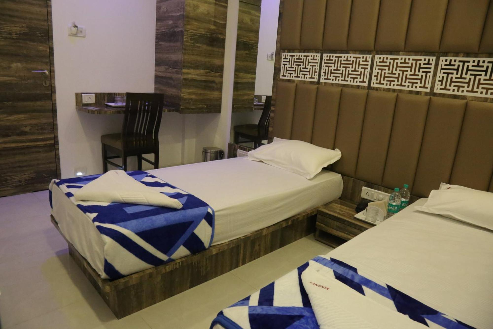 Hotel Magnum Airport T-2 Mumbai Exterior photo